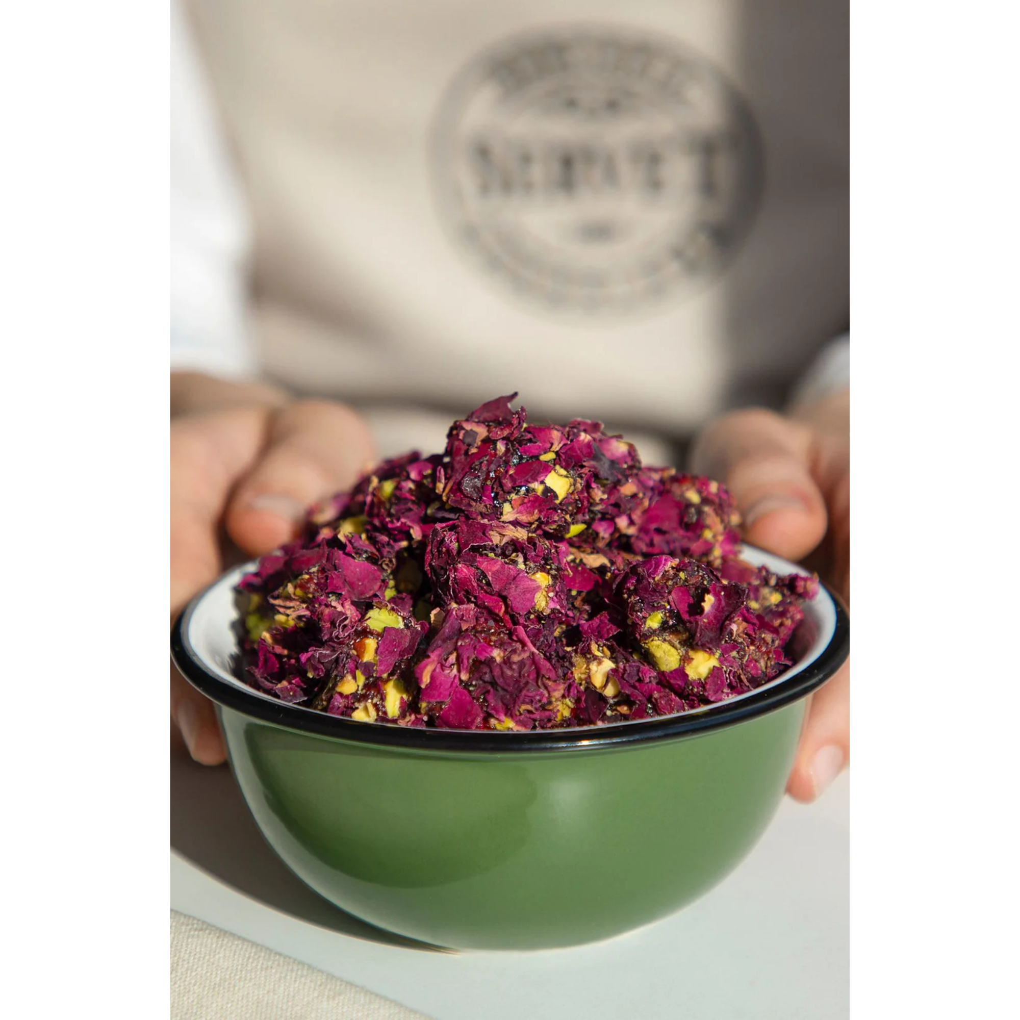 Servet  Rose Delight: Zuckerfreies Obstkonfekt mit Granatapfel und Pistazien - 400 g