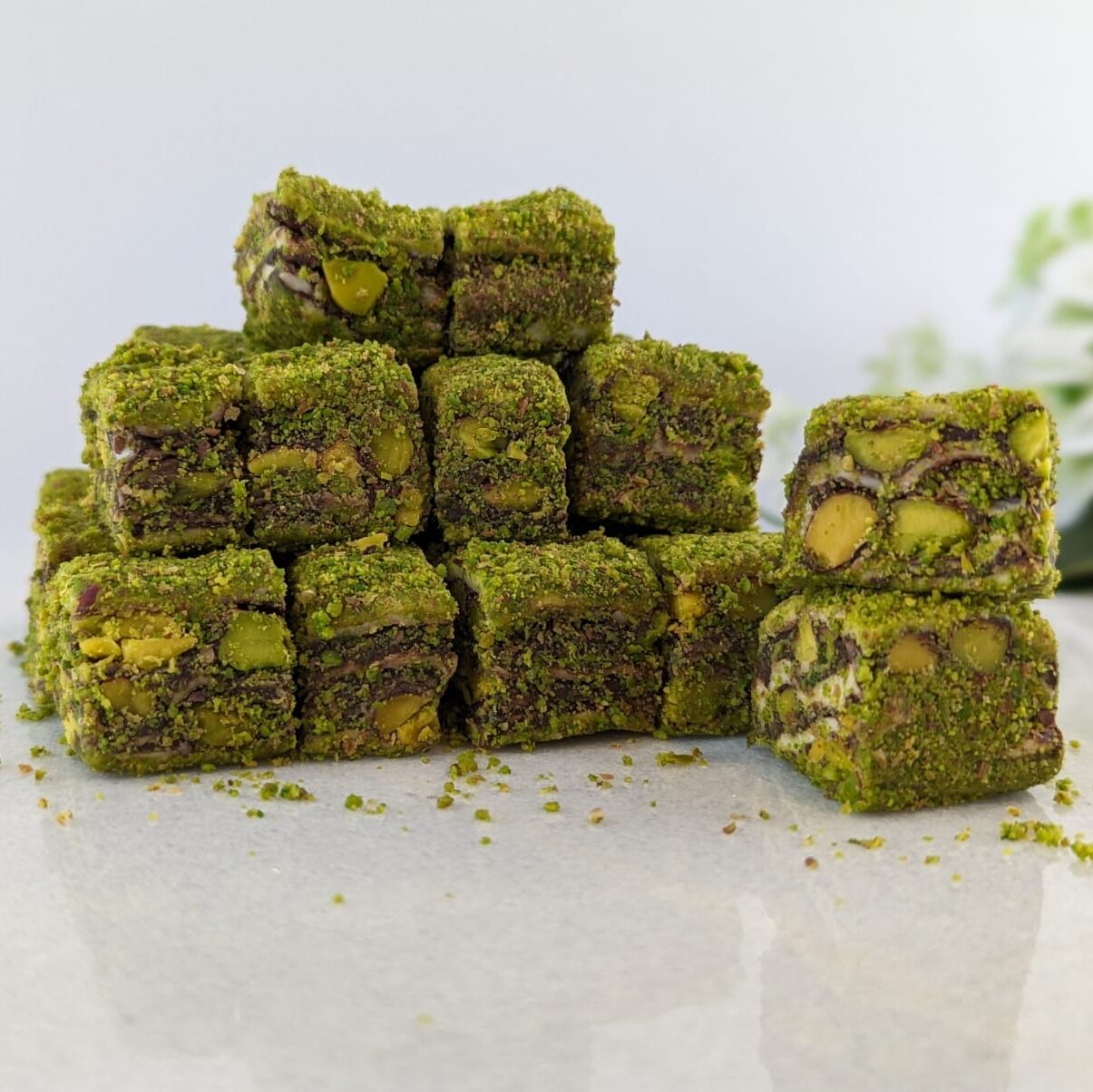 Türkisch Delight mit Pistazien und Schokoladen-Baklava-Scheibe 250 g